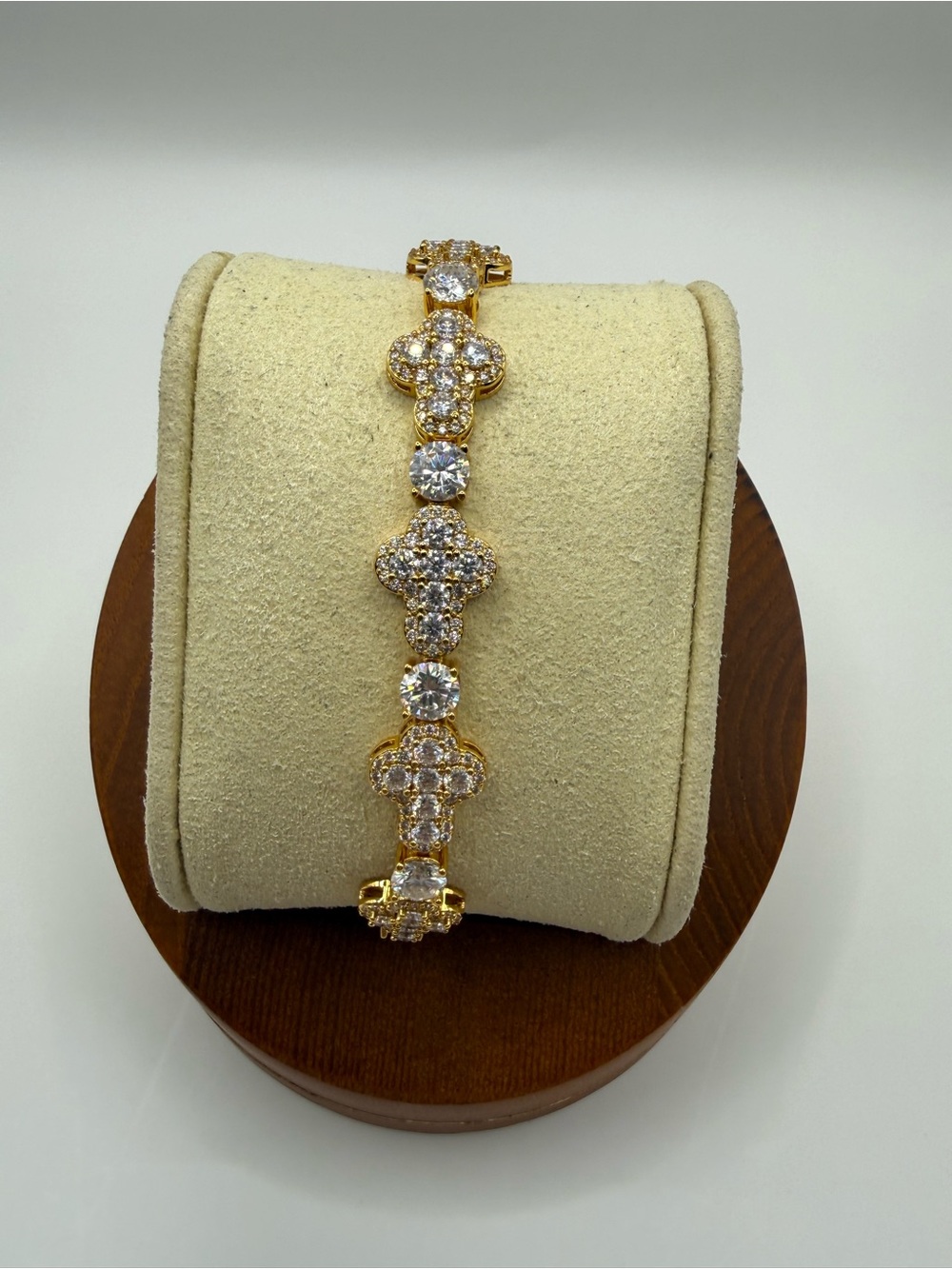 GRA Certified 12.25 CT Moissanite Clover Bracelet